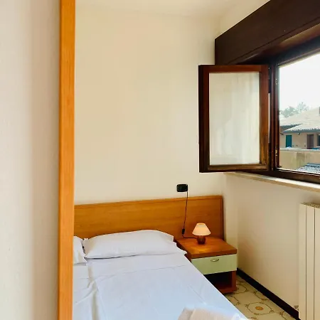 Viola Apt Punta Gro' Sirmione *